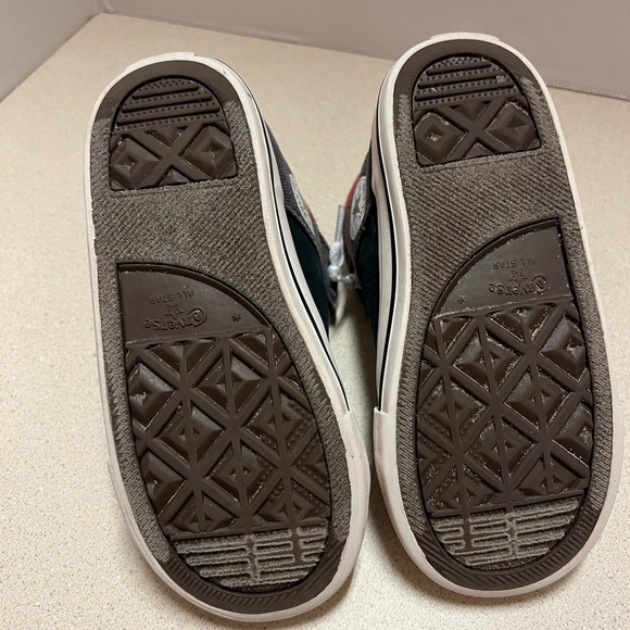 Black and Maroon Kid Converse Size 10 - Picture 6 of 8